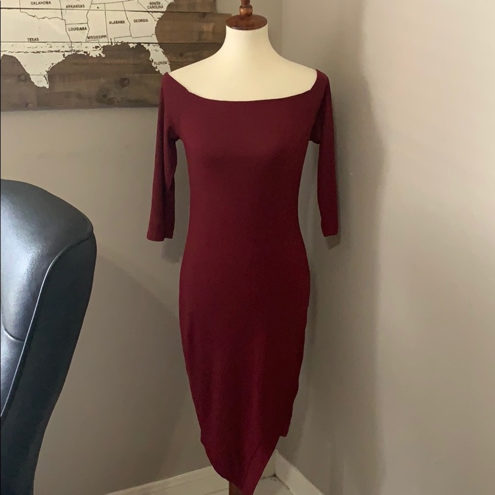 A+ ELLEN * Size Large‎ * Wine Burgandy Dress *
